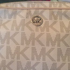 Meet your Posher, Maritza